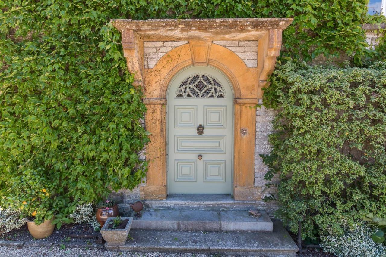 The Mount Somerton Retreat - Nr Bruton, Glastonbury, The Spectacular Wells Cathedral, Millfield School, Leonardo Helicopters, Yeovilton Exteriér fotografie