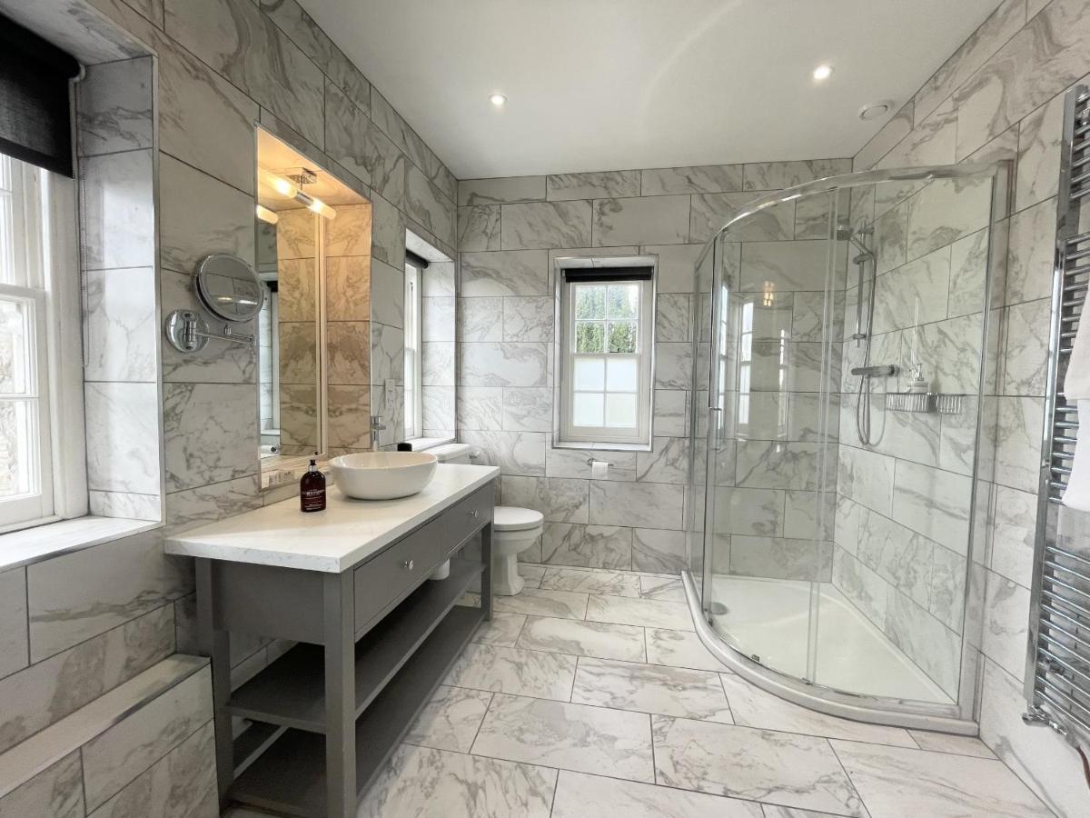 The Mount Somerton Retreat - Nr Bruton, Glastonbury, The Spectacular Wells Cathedral, Millfield School, Leonardo Helicopters, Yeovilton Pokoj fotografie