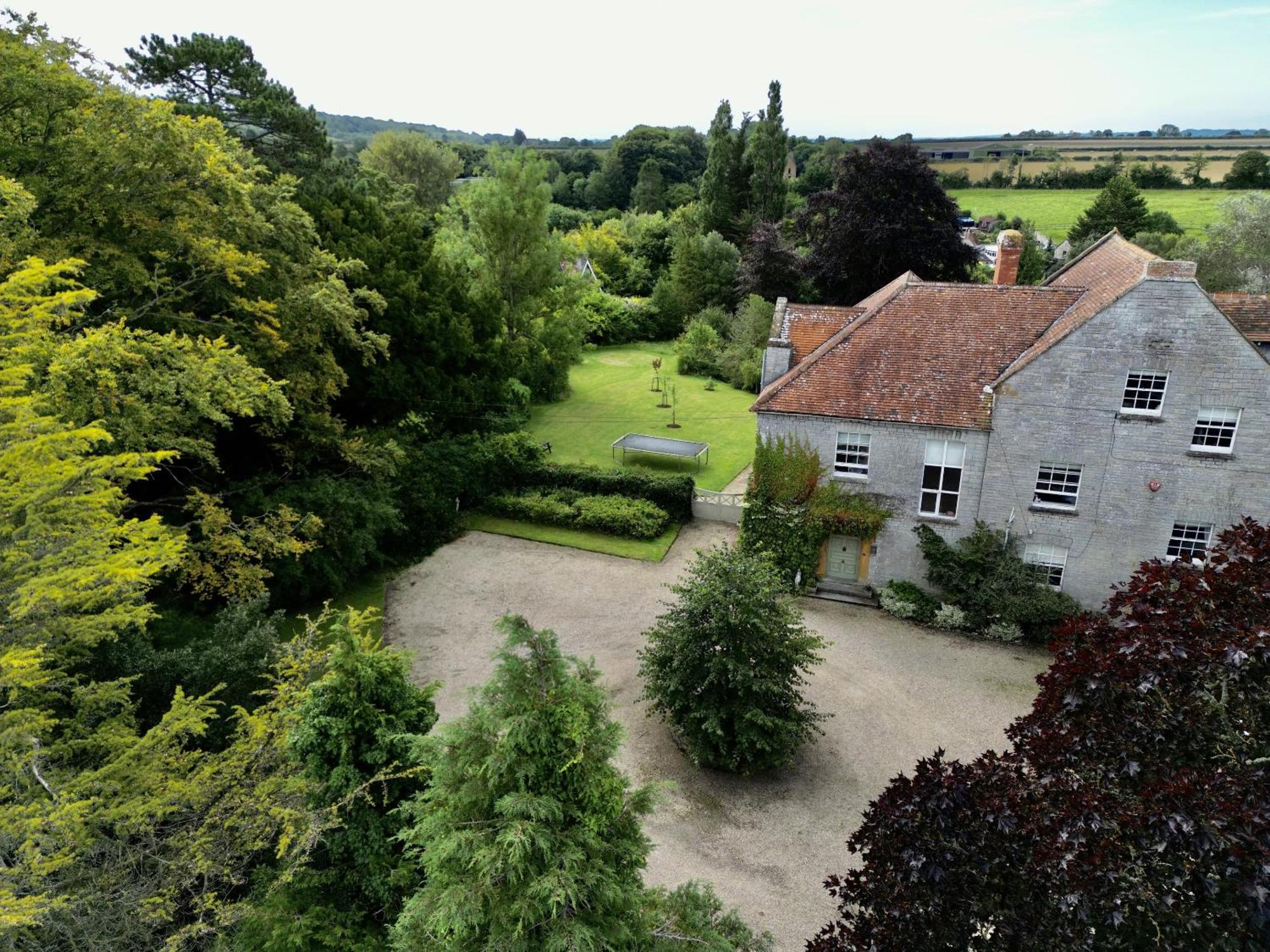 The Mount Somerton Retreat - Nr Bruton, Glastonbury, The Spectacular Wells Cathedral, Millfield School, Leonardo Helicopters, Yeovilton Exteriér fotografie
